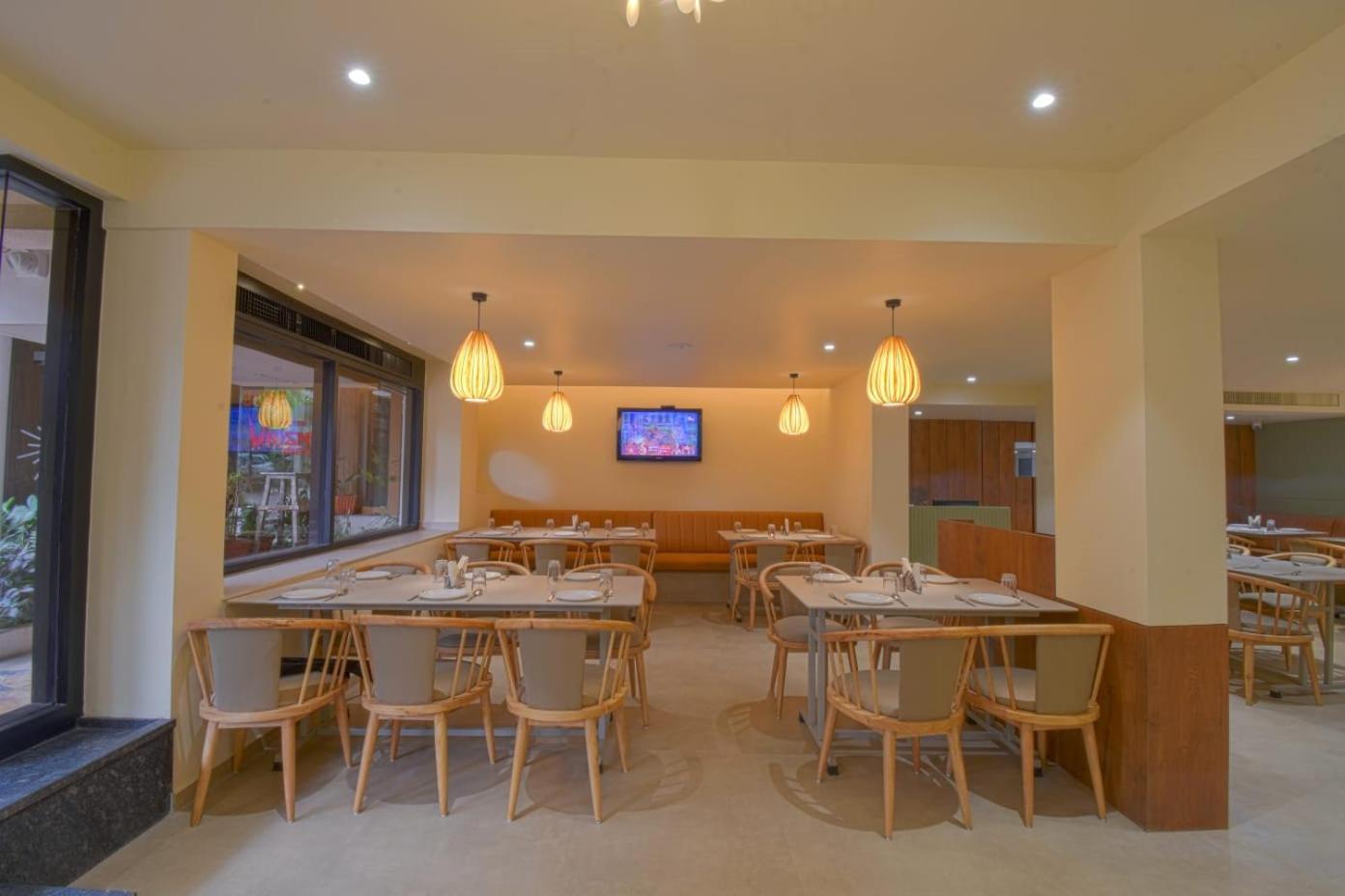 קולהאפור Hotel Vrishali Executive מראה חיצוני תמונה